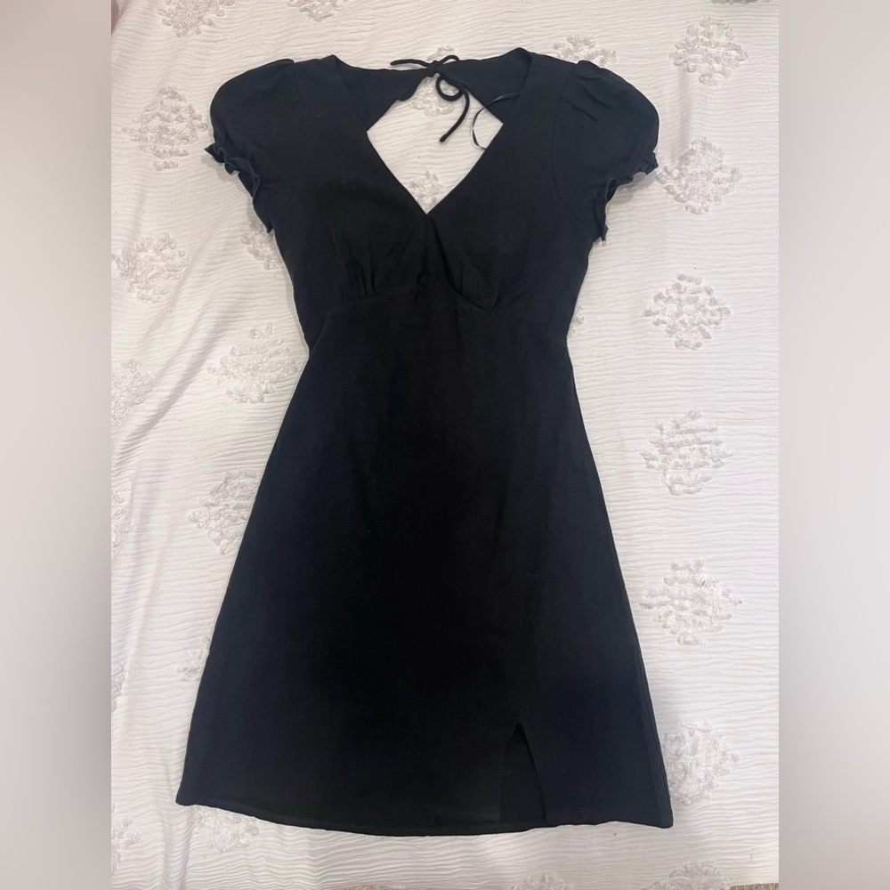 Princess Polly black v-neck mini dress in US 2
